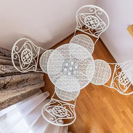 Excellent In 팔랑가